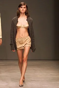 Look 29